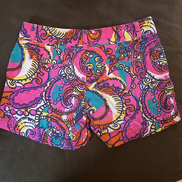 Lilly Pulitzer Callahan short size 2 - Picture 2 of 5
